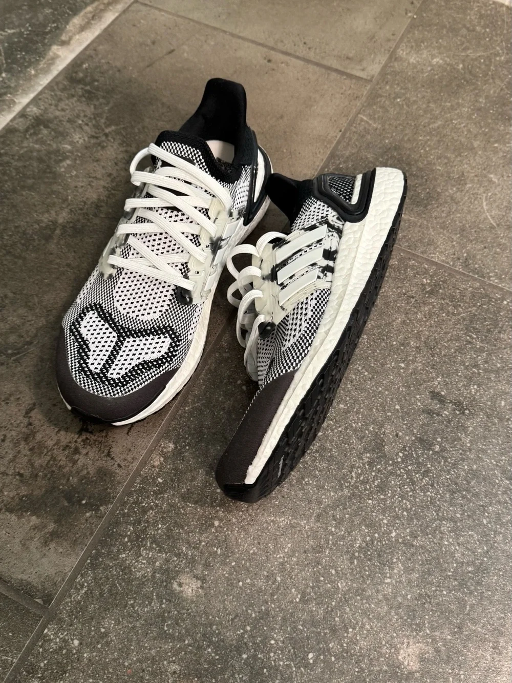 adidas Men's Black and White Knit Running Sneakers ultraboost